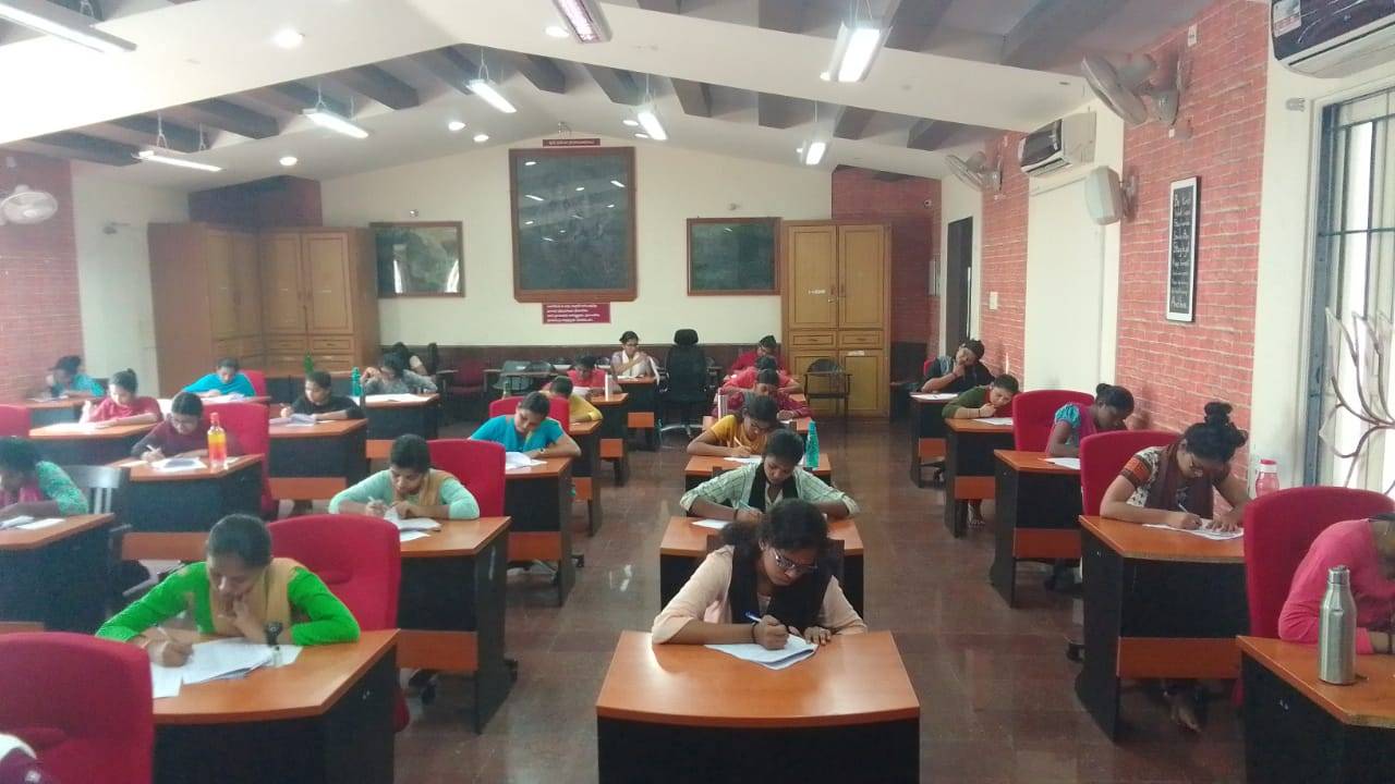 NEET CLASS ROOM 