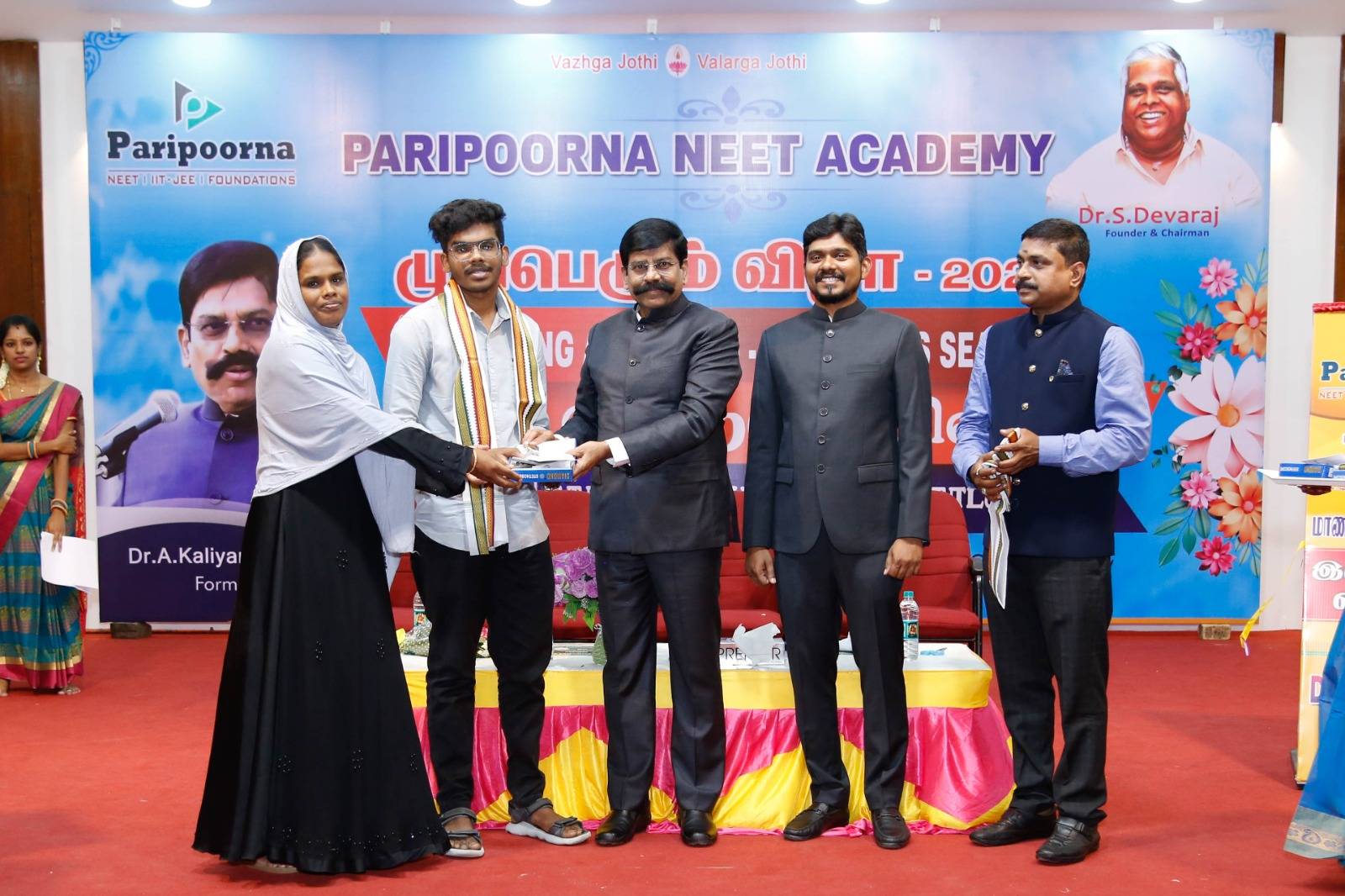 Paripoorna academy Neet Achivers