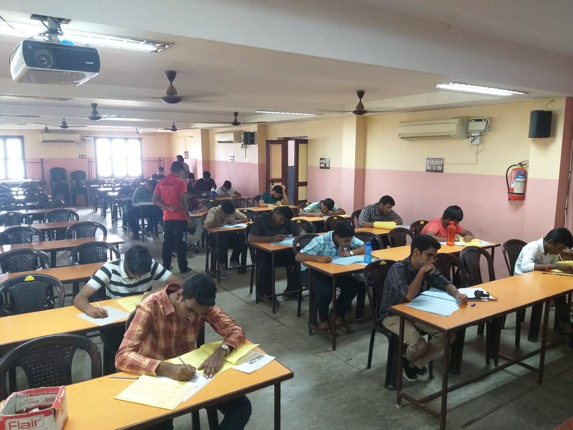 Neet Jee model exam in Puducherry