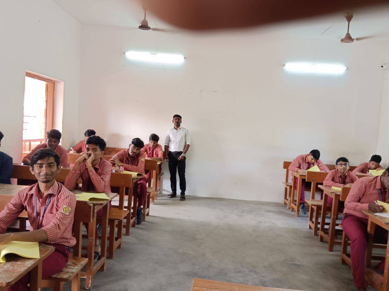 Neet Jee model exam in Sivakasi