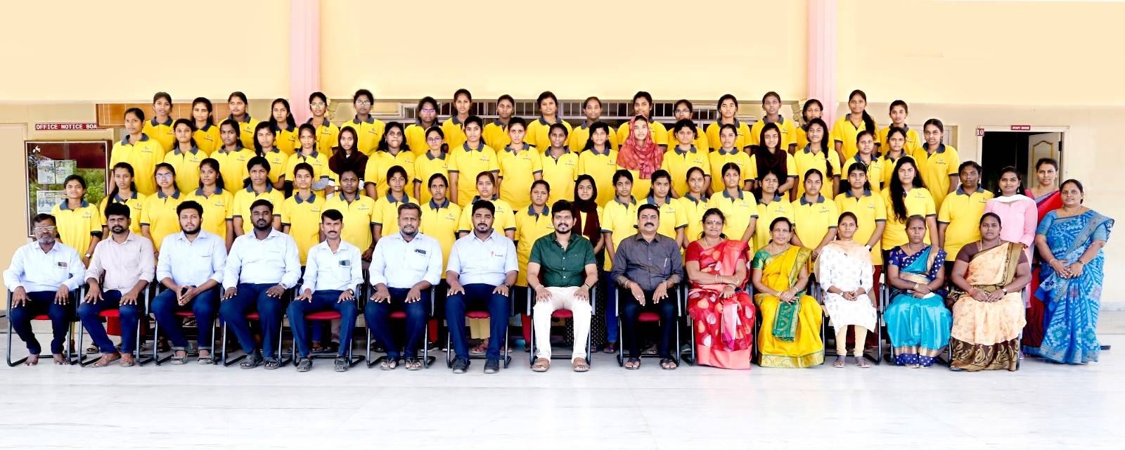 Paripoorna neet academy top residential neet coaching centre for crash course in Trichy